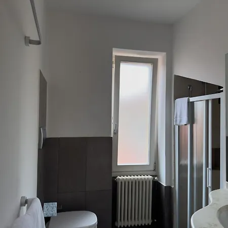 Skyway With Private View Terrace Белладжо