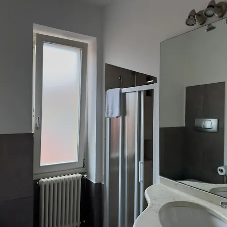 Skyway With Private View Terrace Апартаменты *